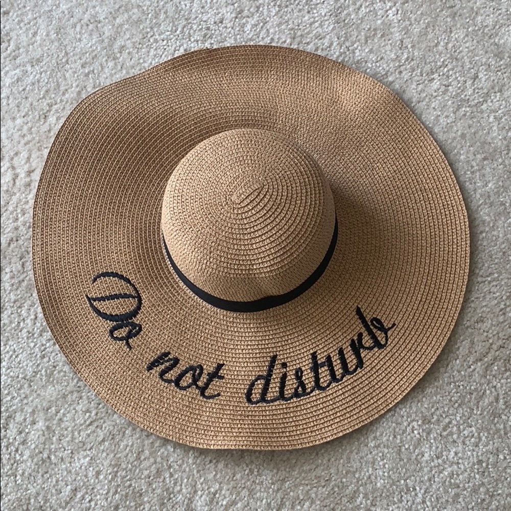 Beach hat